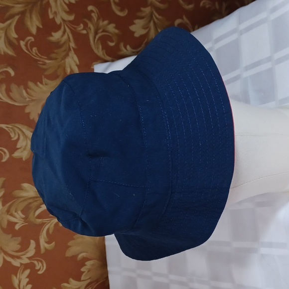 Kids Carter's Red Fisherman Jungle Animal Print Reversible Bucket Hat - Picture 3 of 4